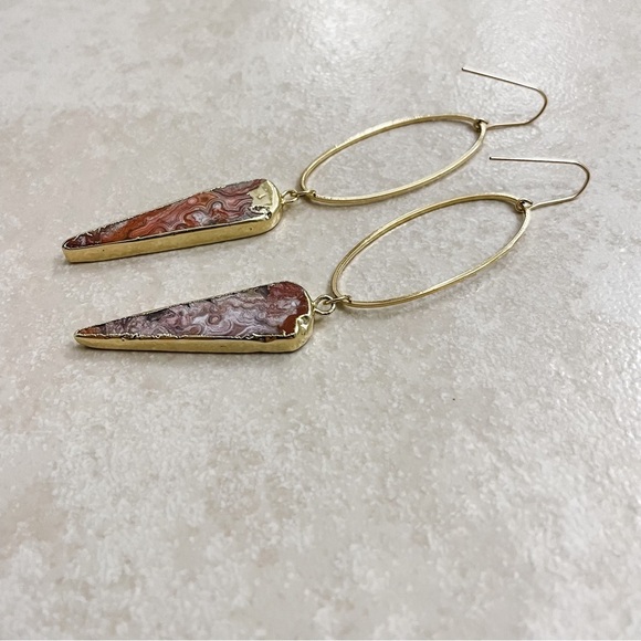 MANACULTURE Dangle Drop Earrings, handmade with genuine stone - Picture 3 of 7